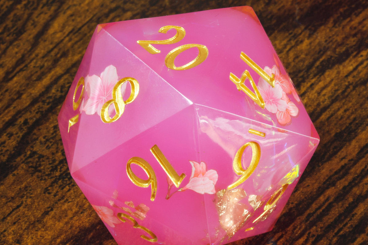 Hibiscus Dream Oversized D20 – Sharp Edge