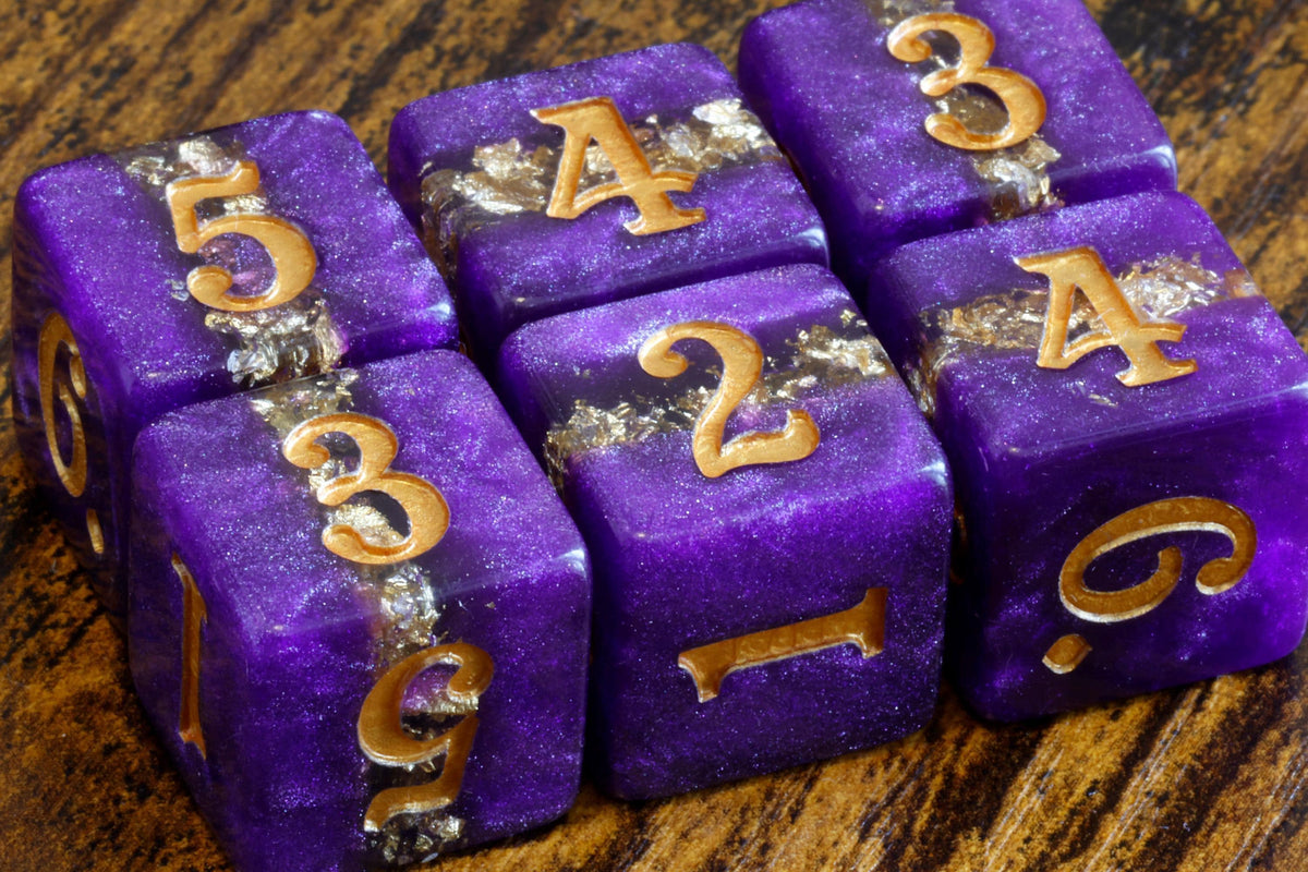 Gilded Amethyst D6 Dice – Purple Resin with Gold Flake Inclusions - The Wizard's Vault