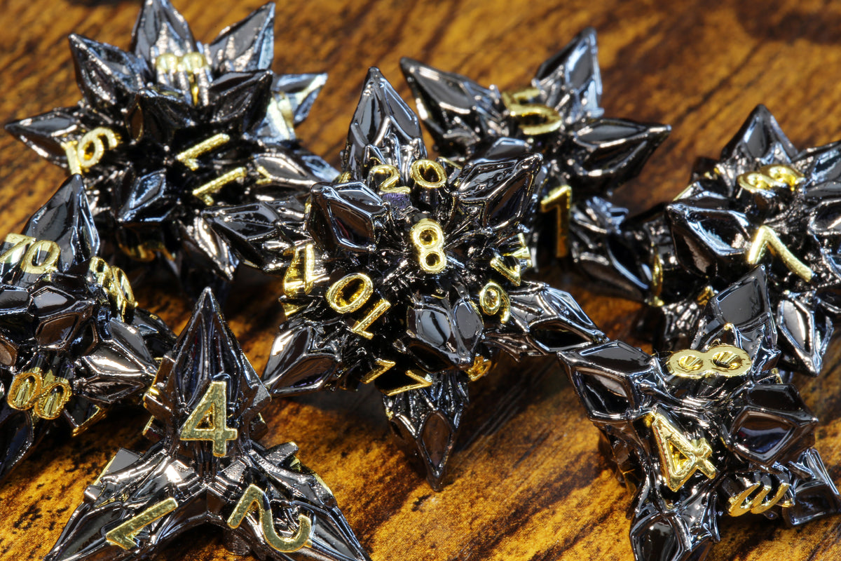Blooming Stars Dice set - Black and gold finish - The Wizard's Vault