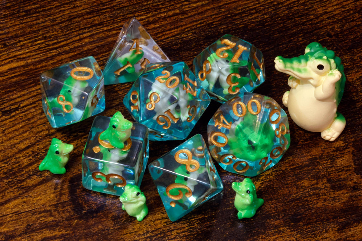 Crocodile – Ensemble de dés et boîte – Inclusions de crocodiles verts
