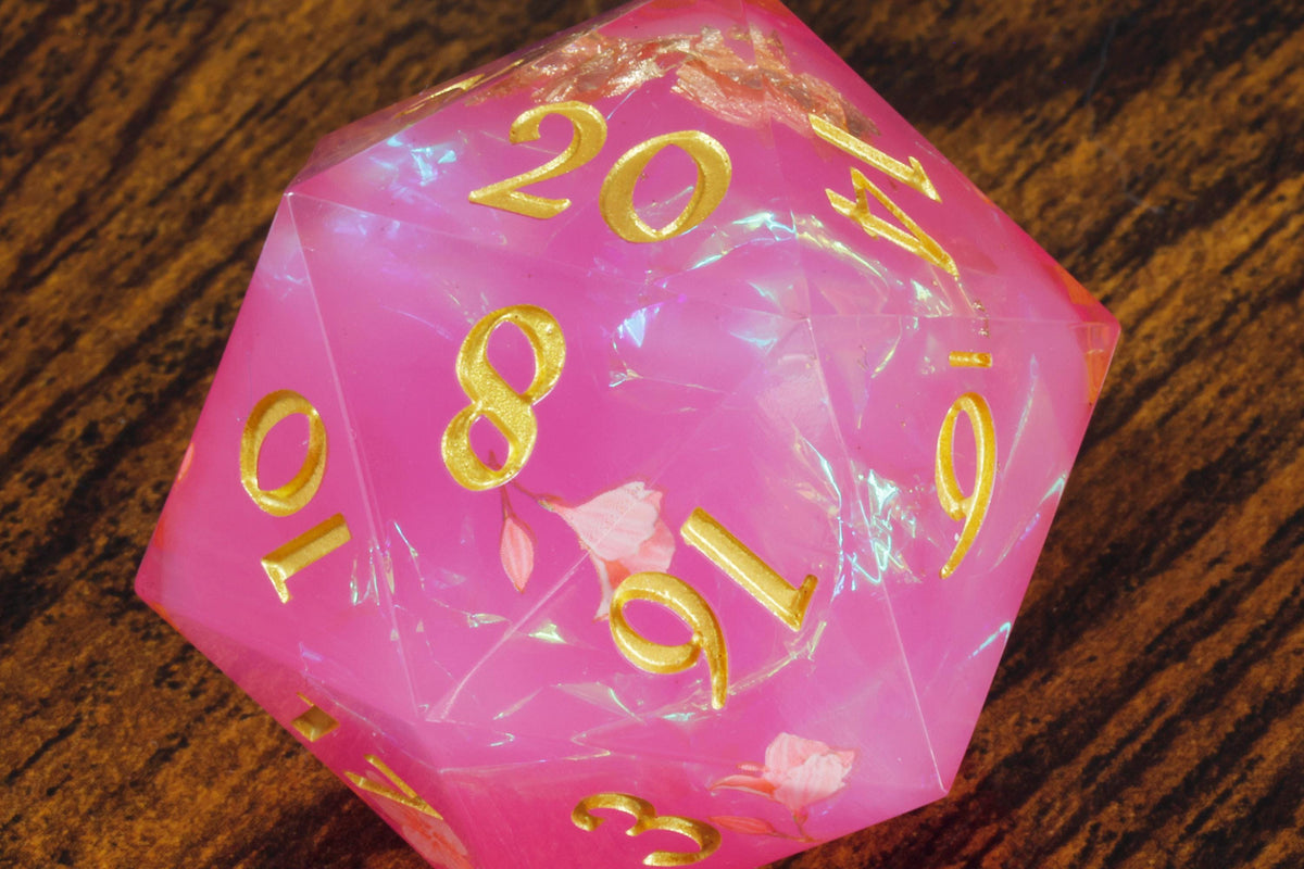 Hibiscus Dream Oversized D20 – Sharp Edge