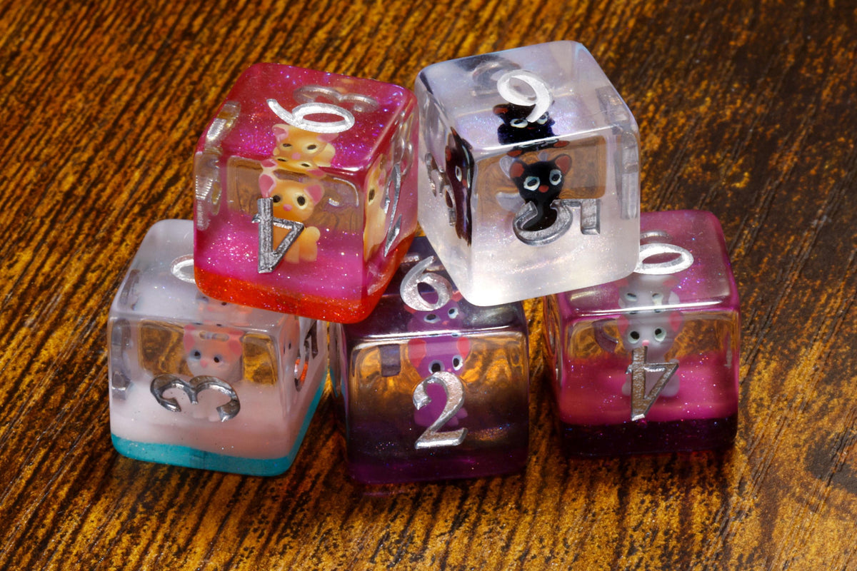 Mixed Cat D6 Dice – Cat Inclusions - The Wizard's Vault