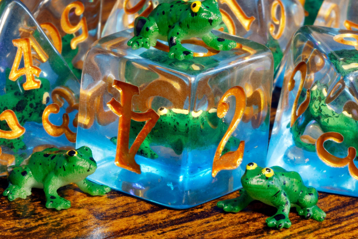 Natural History Tropical Frog Dice Box
