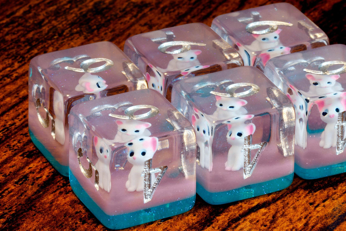 White Cat D6 dice