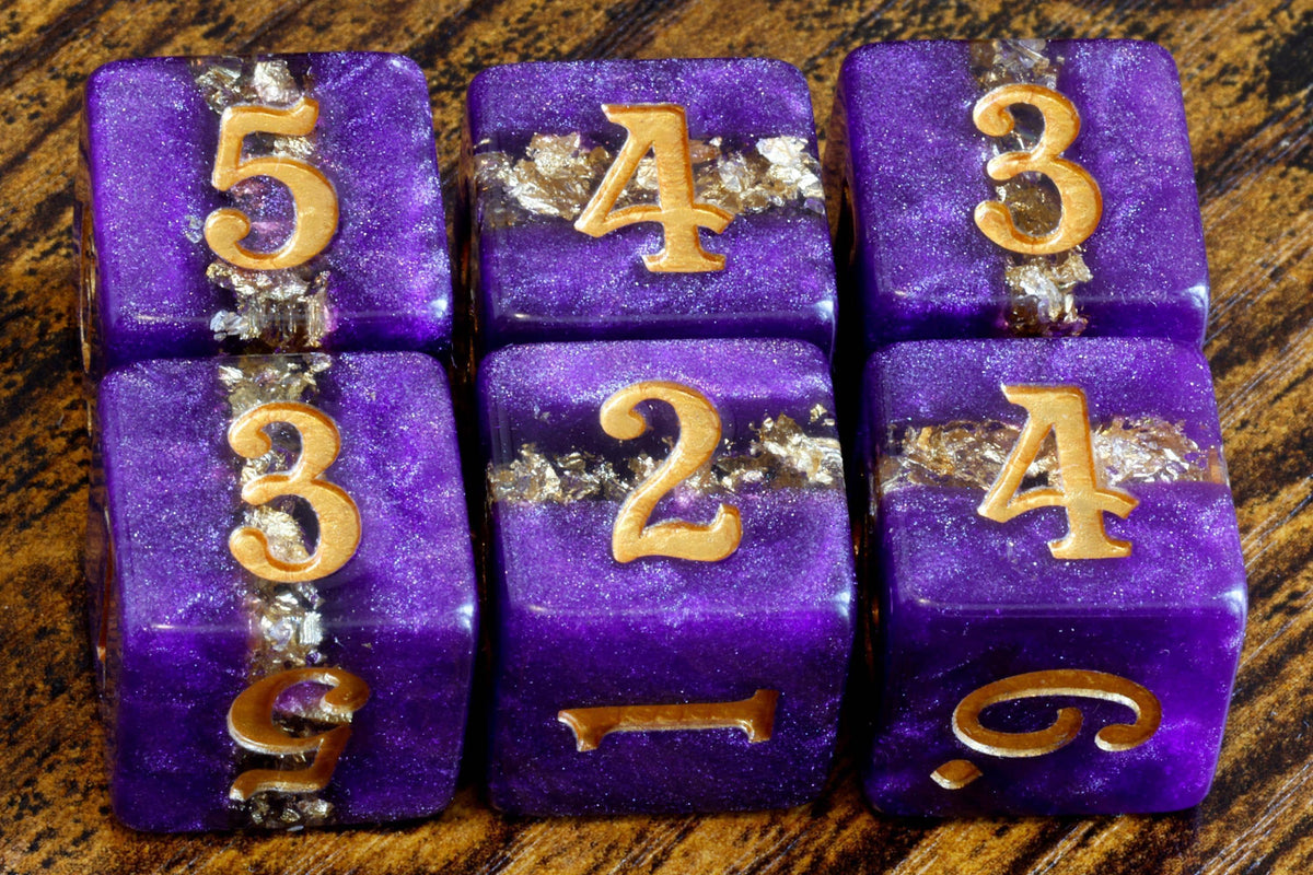 Gilded Amethyst D6 Dice – Purple Resin with Gold Flake Inclusions - The Wizard's Vault