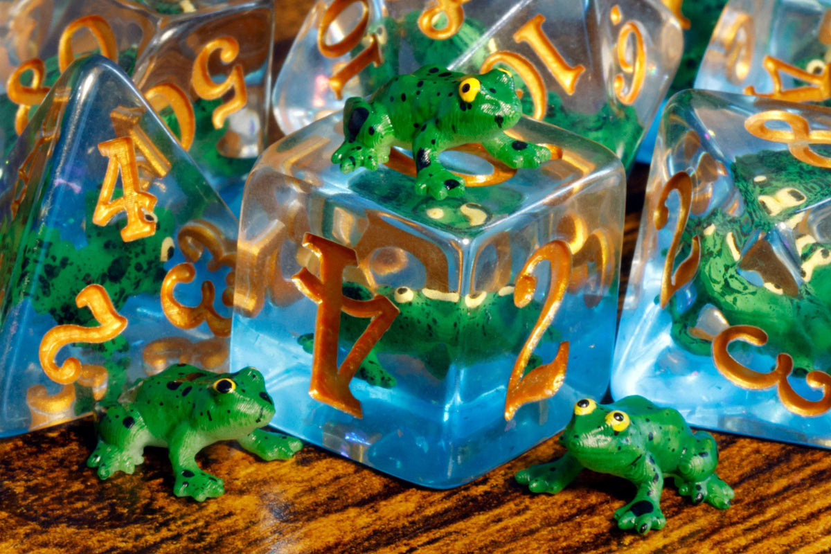 Natural History Tropical Frog Dice Box