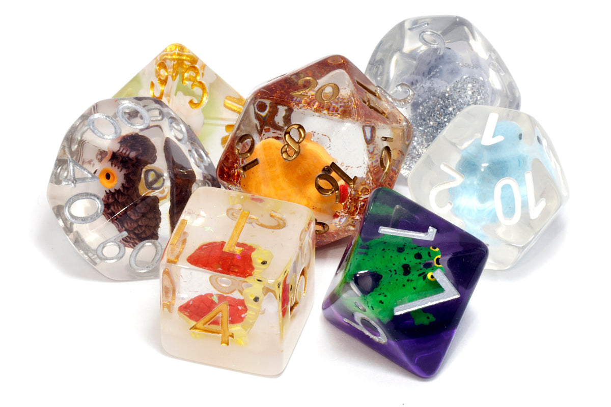 Mixed animal inclusion dice set